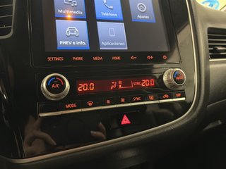 Mitsubishi Outlander 2.4 PHEV Kaiteki 4WD Auto 165 kW (224 CV)