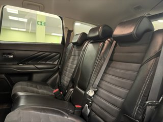 Mitsubishi Outlander 2.4 PHEV Kaiteki 4WD Auto 165 kW (224 CV)