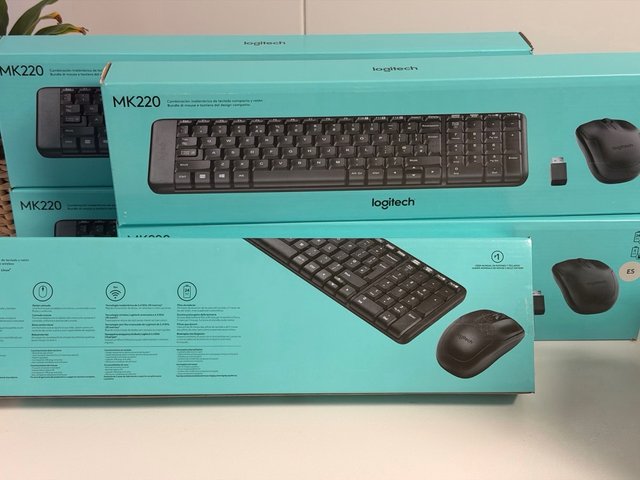 Pack de 5 Logitech MK220 raton+teclado. Sin abrir