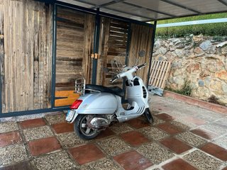 Vespa 250 GTS Plata