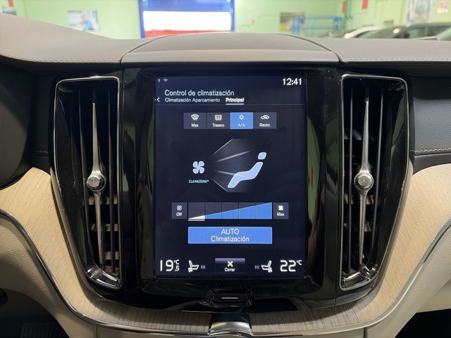 Volvo XC60 T6 Recharge Inscription AWD Auto 250 kW (340 CV)
