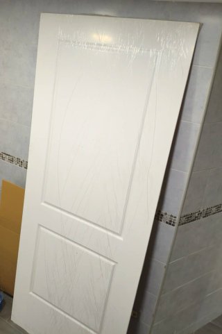 Panel blanco de madera para puerta blindada