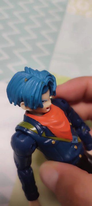 Figura Acción Trunks Dragon Ball Bandai 17cm