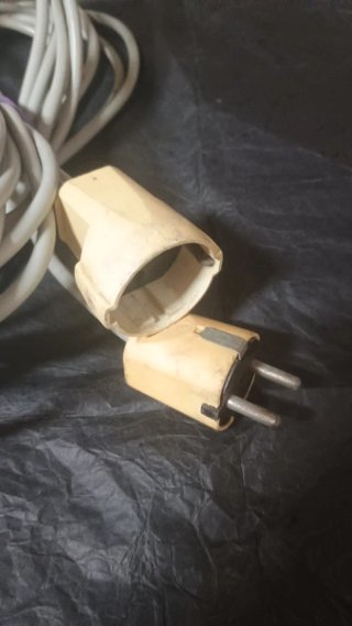 Cable alargador blanco con enchufe 8 metros