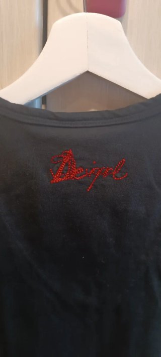 Camiseta Desigual Talla M Negra