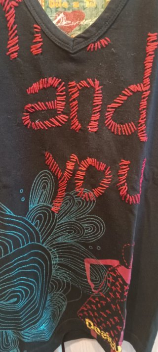 Camiseta Desigual Talla M Negra
