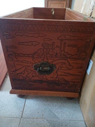 Baúl Madera Maciza Tallada Antiguo
