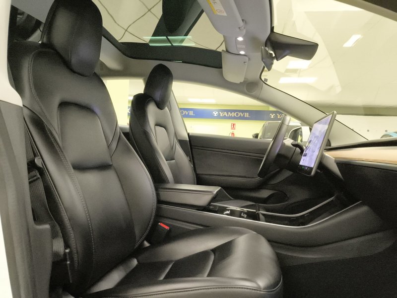 Tesla Model 3 2019, foto 26