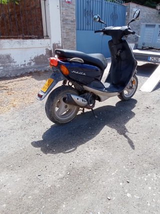 Yamaha Neo's Scooter Azul