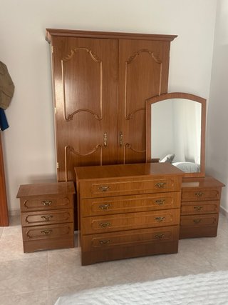 Conjunto dormitorio madera antiguo