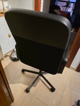 Silla de escritorio negra