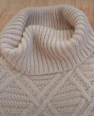 Poncho de punto beige niña talla 12