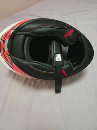 Casco de moto deportivo