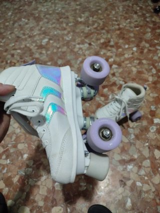Patines blancos para niña