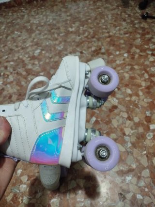 Patines blancos para niña