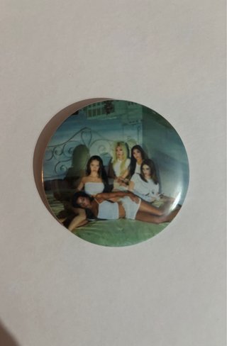 Chapas Katseye Gabriela y grupo