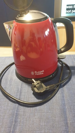 Hervidor Eléctrico Russell Hobbs Rojo