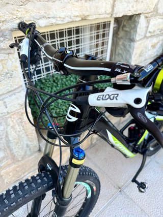 Bicicleta Cannondale Jekyll