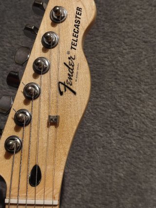 Squier Telecaster con algunos cambios