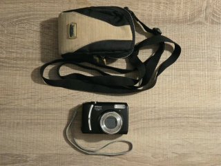 Camara Nikon Coolpix L101 con funda