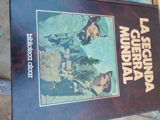 Crónica militar y política de la Segunda Guerra...