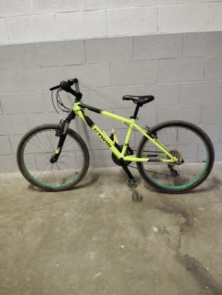 Bicicleta B'TWIN 24 pulgadas