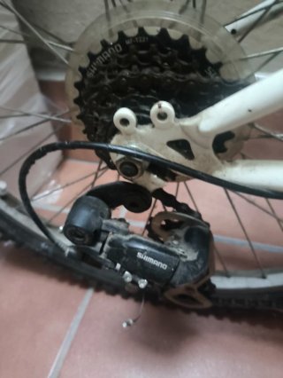 Bicicleta BH Oregon 24 pulgadas(para poner apunto)