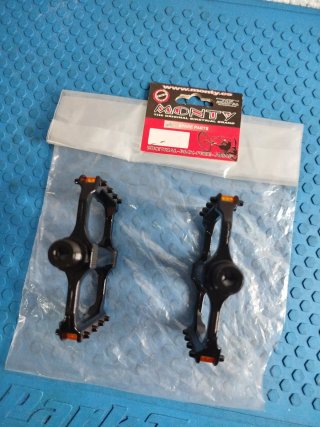 Pedales aluminio junior Monty