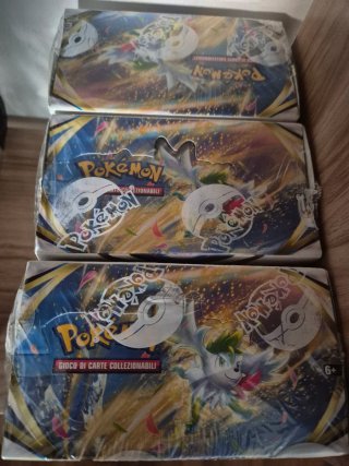 Pokemon Spada Scudo Astri Lucenti sigillato