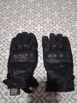 Guantes Yamaha Negros