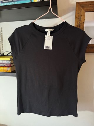 Camiseta H&M manga corta negra Talla M