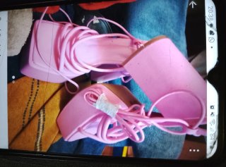 Sandalias de plataforma con cordones para mujer10€