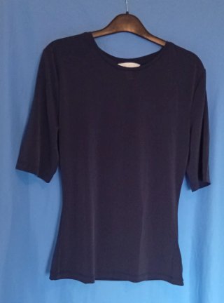 Camiseta azul marino manga 3/4