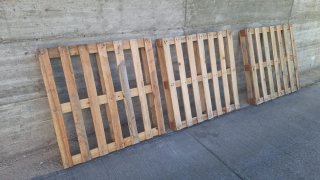 Palets de madera (3 unidades)