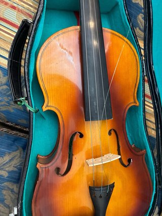 Violín Lark con funda