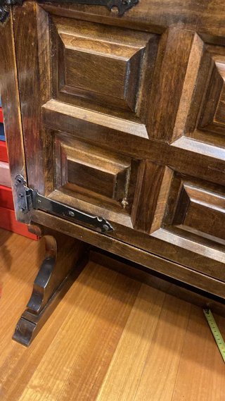 Mueble Castellano Robusto Madera Maciza