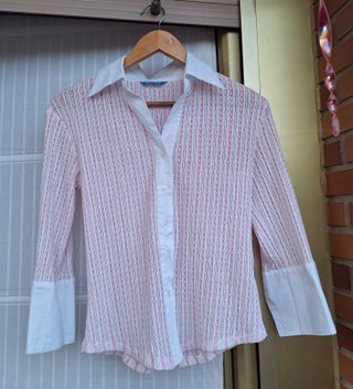 Camisa rosa y blanca Talla 38 M manga larga