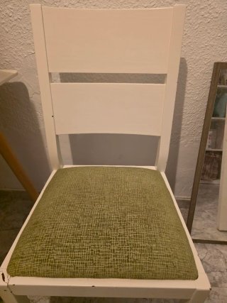 Conjunto de 2 sillas de madera blancas