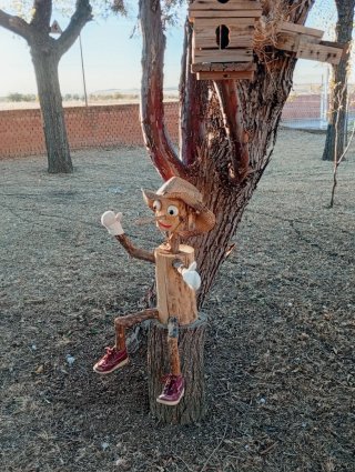 Pinocho artesanal de madera