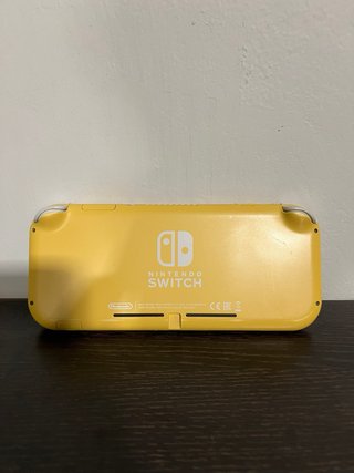 Nintendo Switch Lite Giallo
