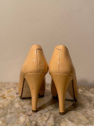 Zapatos Peep Toe Charol Beige Vintage Talla