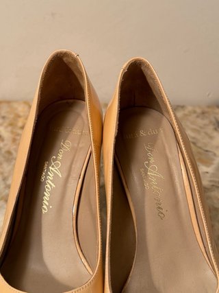Zapatos Peep Toe Charol Beige Vintage Talla