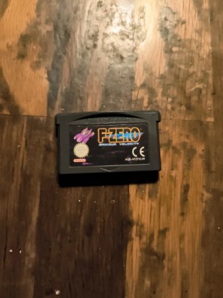 F-Zero: Maximum Velocity GBA + manual