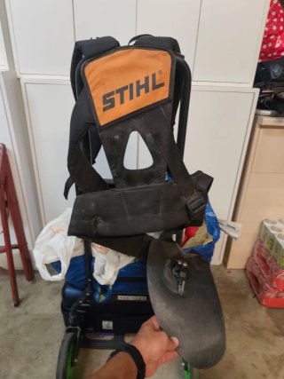 Chaleco y casco desbrozar STIHL