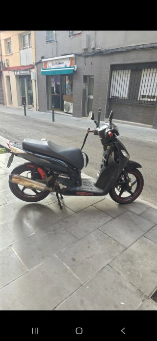 Honda Scooter Negra