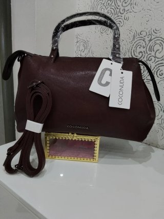 Borsa Coconuda bordeaux che va nel Marrone