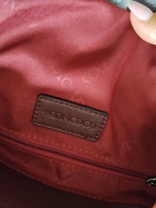 Borsa Coconuda bordeaux che va nel Marrone