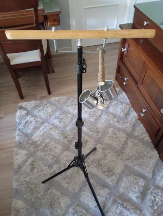 Soporte para loros con accesorios