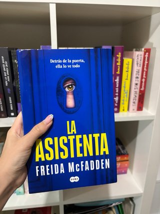 La asistenta
