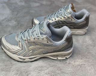 ASICS Gel-Kayano 14 Gris/Plateado